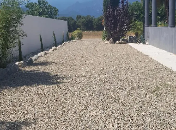 Tra Mare E Monti * גהיסונאצ'יה